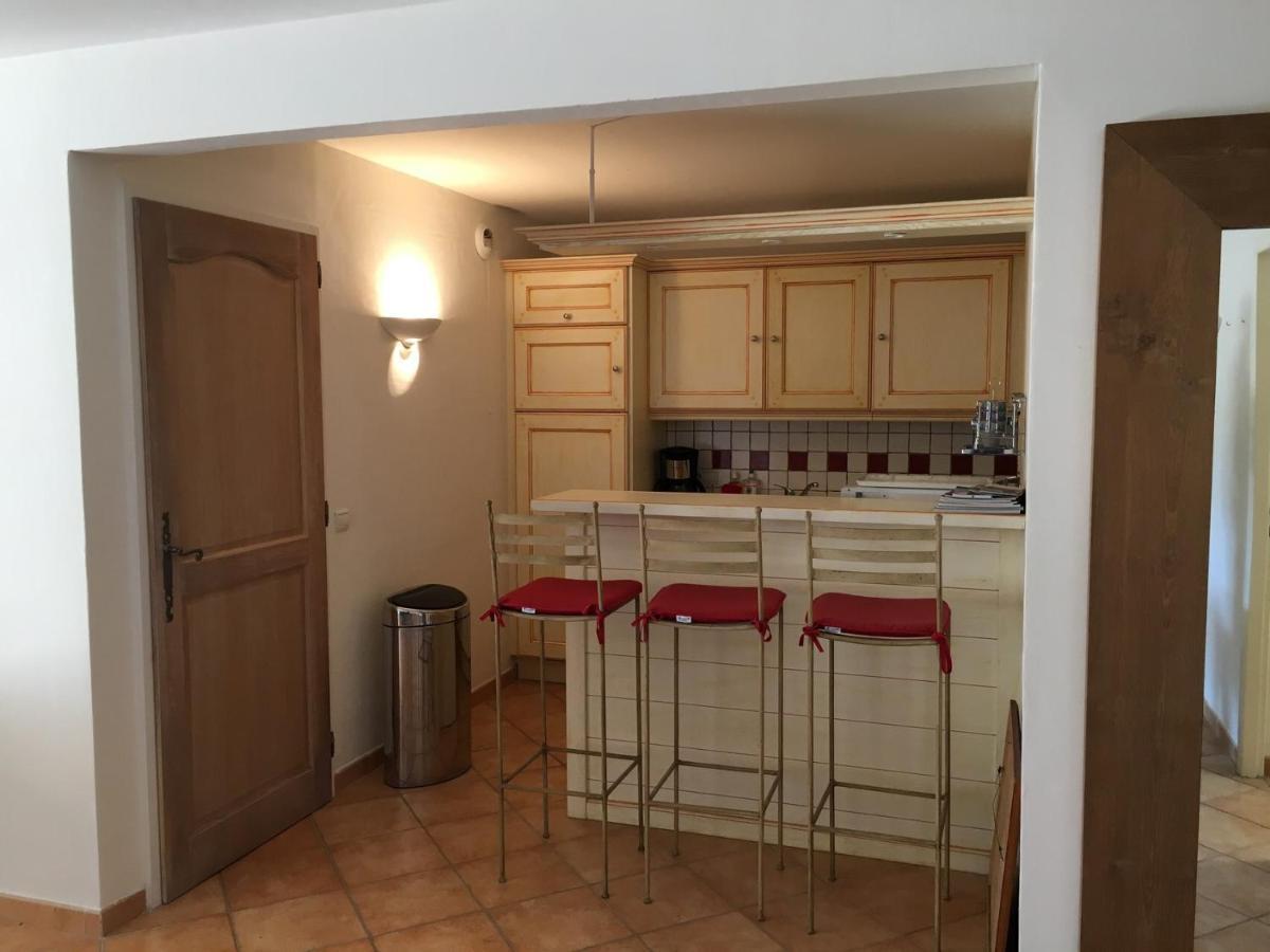 Sainte-Maxime - 3 Bedroom Apartment, Air Conditioned, Outdoor Terrace, Swimming Pool المظهر الخارجي الصورة